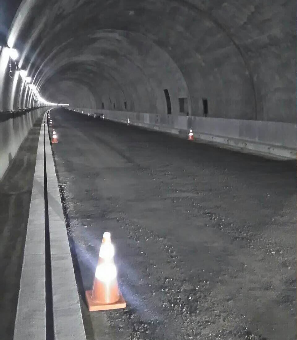 全国の土木工事を支える　タイセー工業株式会社 トンネル工事